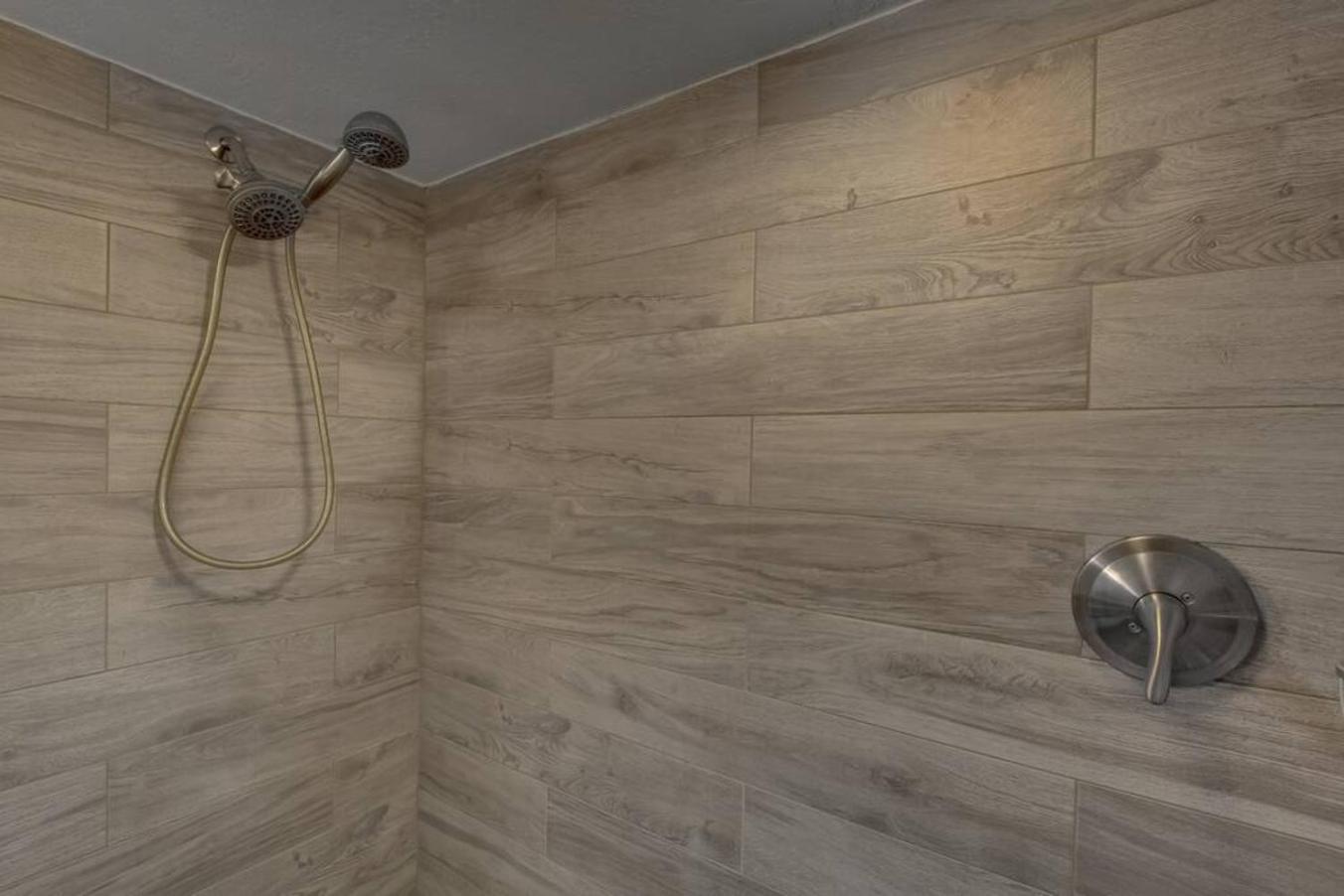 Private New Garden Apartment W Hot Tub Camas Exterior photo